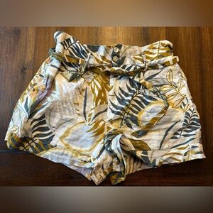 C & C Tropical Print Women's Shorts- size Large